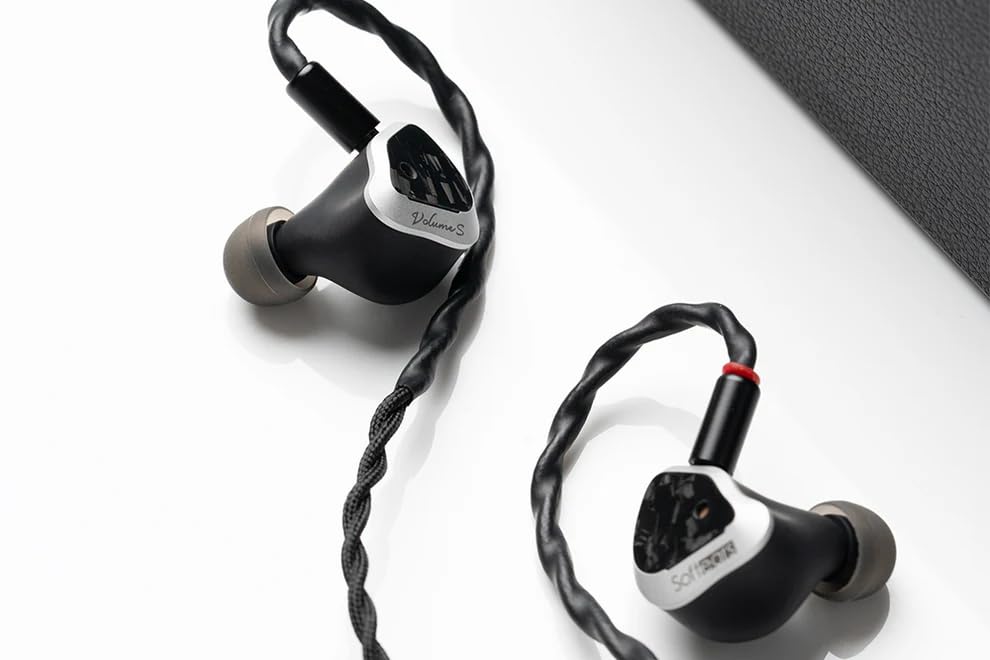Fanmusic Volume S front-chamber filter supports natural bass response.