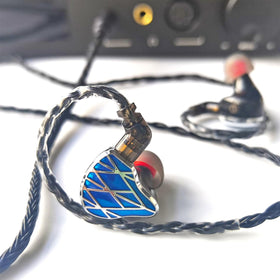 Fezzlo dual chamber driver hybrid delivering dynamic and detailed sound