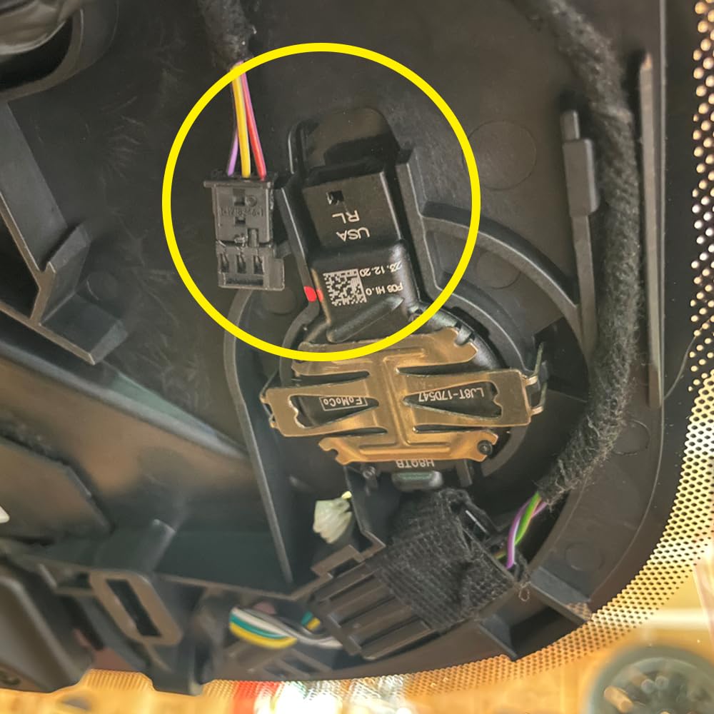 Fitcamx G-sensor detects impacts and saves important clips.
