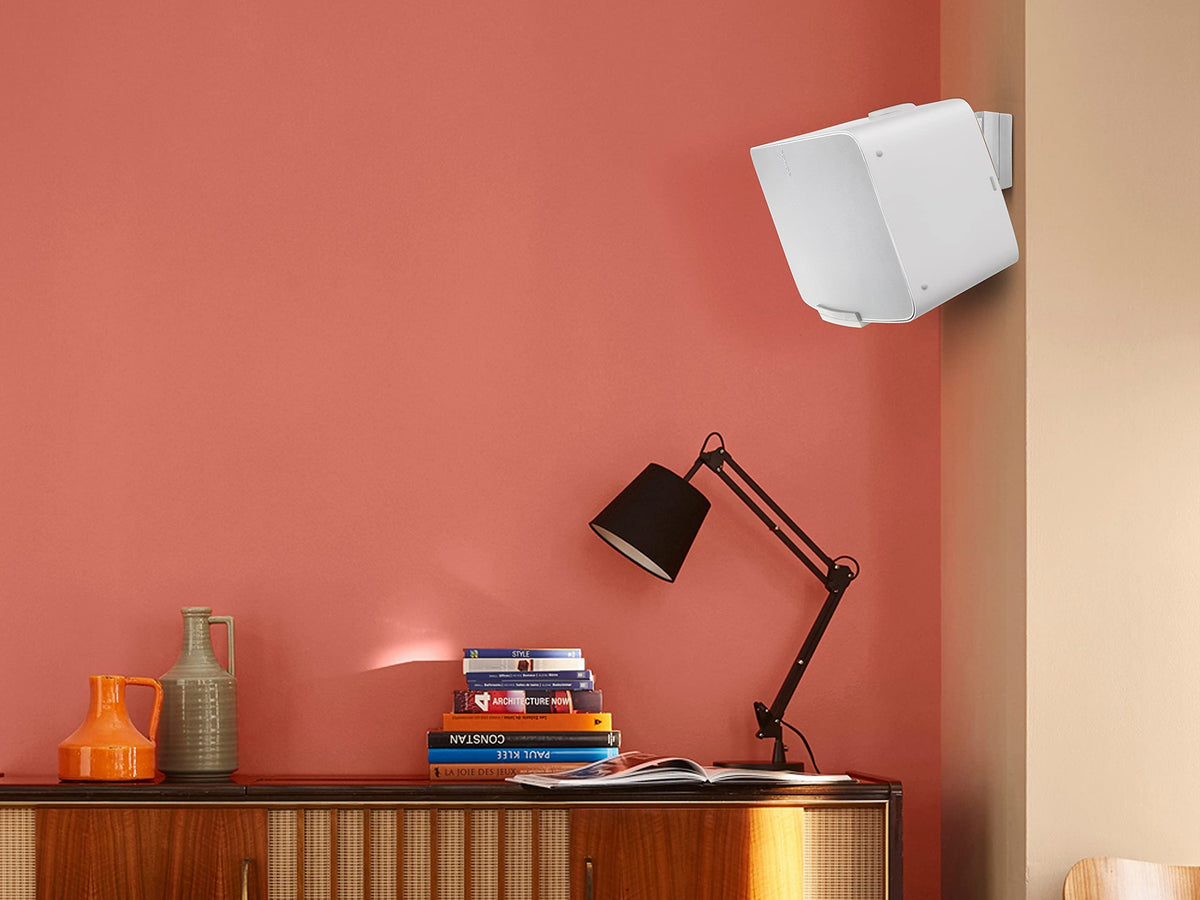 Flexson Wall Mount for Sonos Five White tilt-20 degrees to optimize sound direction.