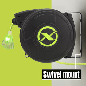 Flexzilla 1 ft cord lock provides precise extension control.