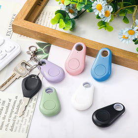 Flutesan packaged GPS trackers set shows eight pieces ready for sharing