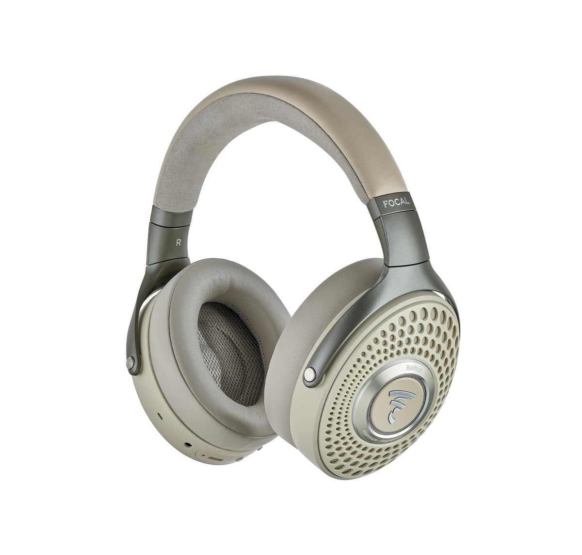 Focal Bathys front view showing premium build and matte finish for travel style