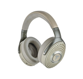Focal Bathys front view showing premium build and matte finish for travel style