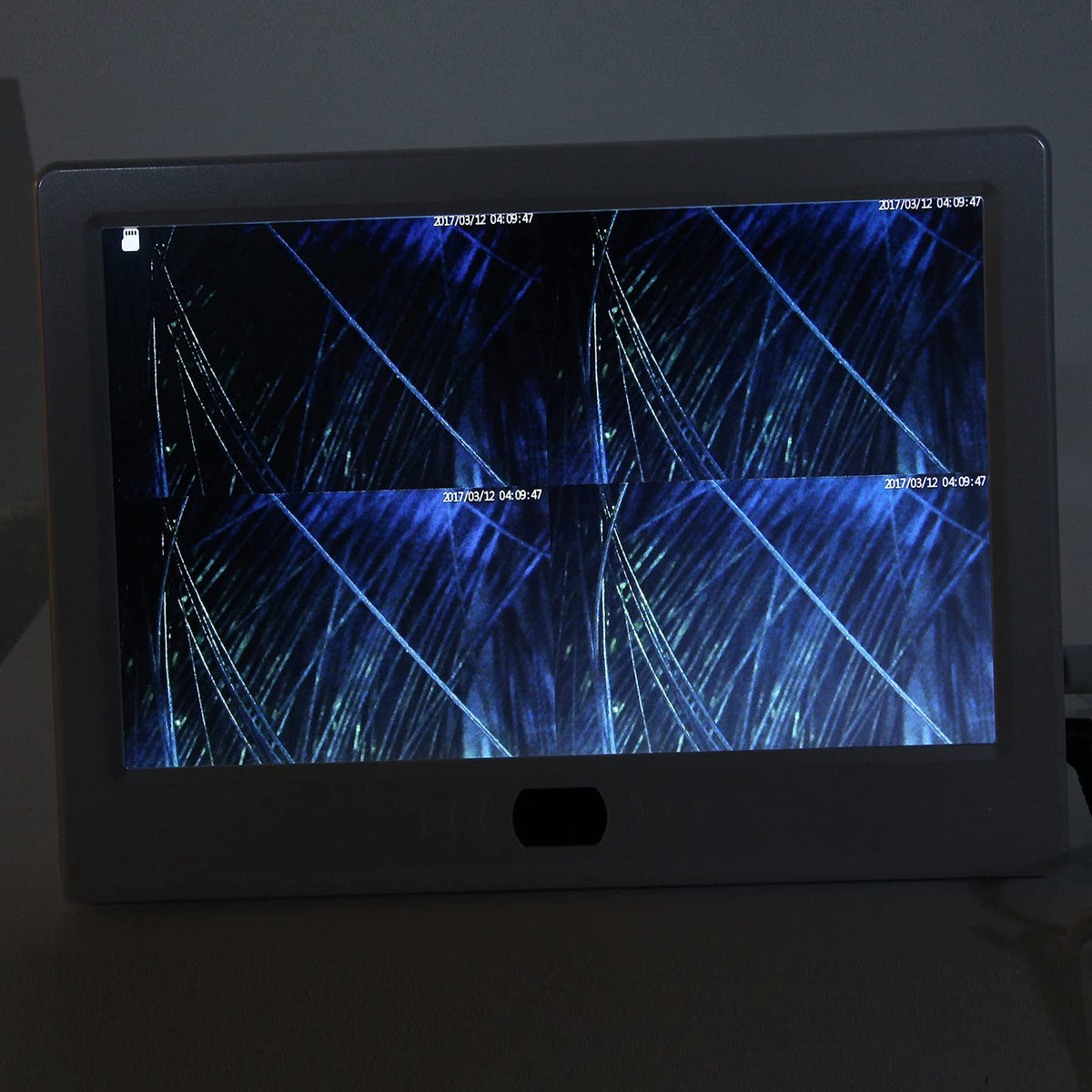 FOKH Scalp Detector hair‑skin analysis informs care decisions.