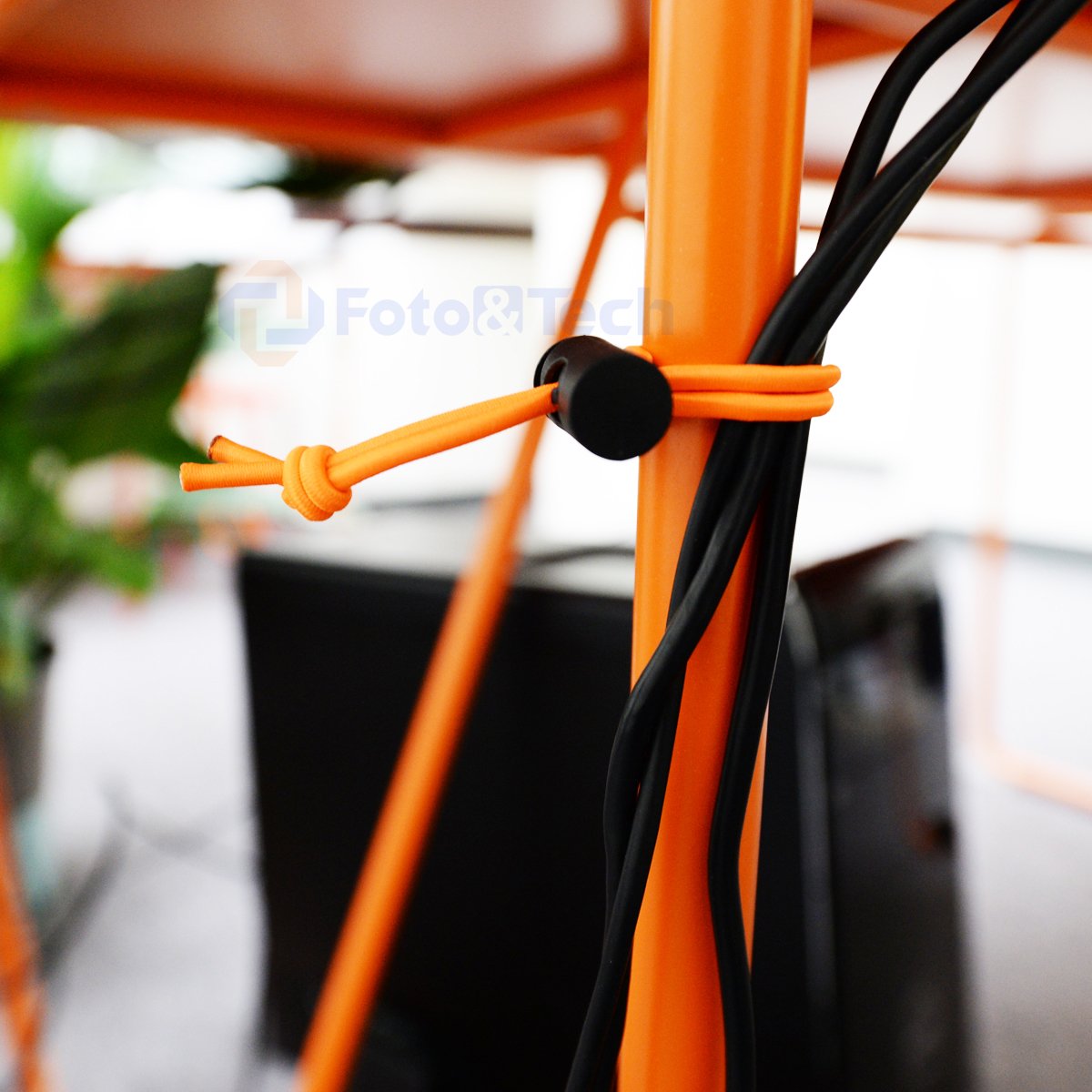 Foto&Tech elastic cable tie 25cm black ideal for tarps and tents.