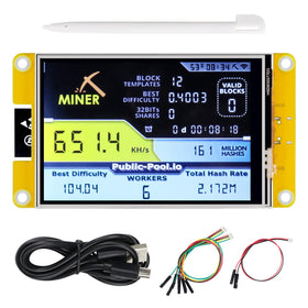 FREENOVE Bitcoin Miner Solo display: compact 3.5-inch screen for quick status checks.