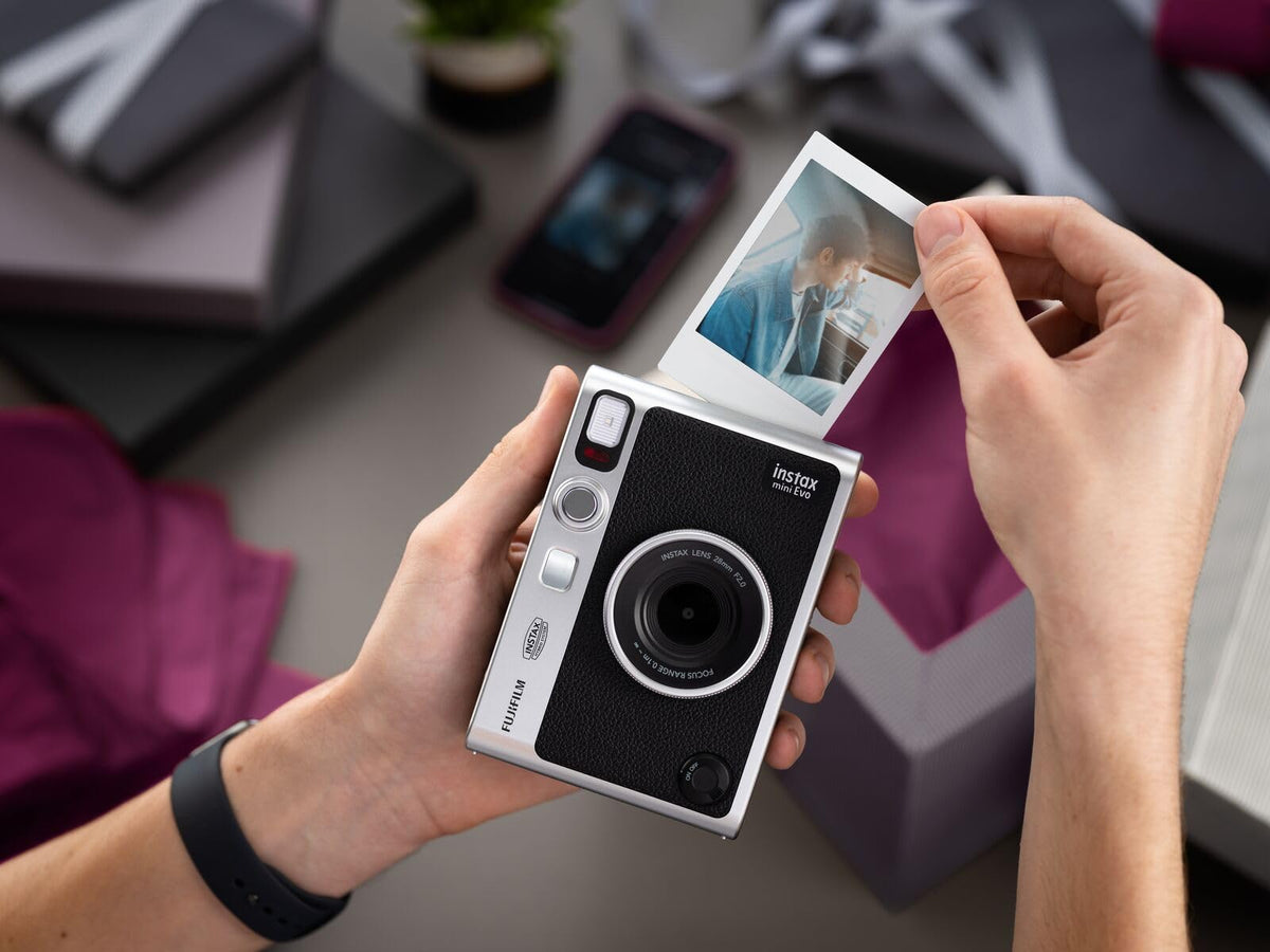 INSTAX-Rich and INSTAX-Natural modes shown for different photo moods.