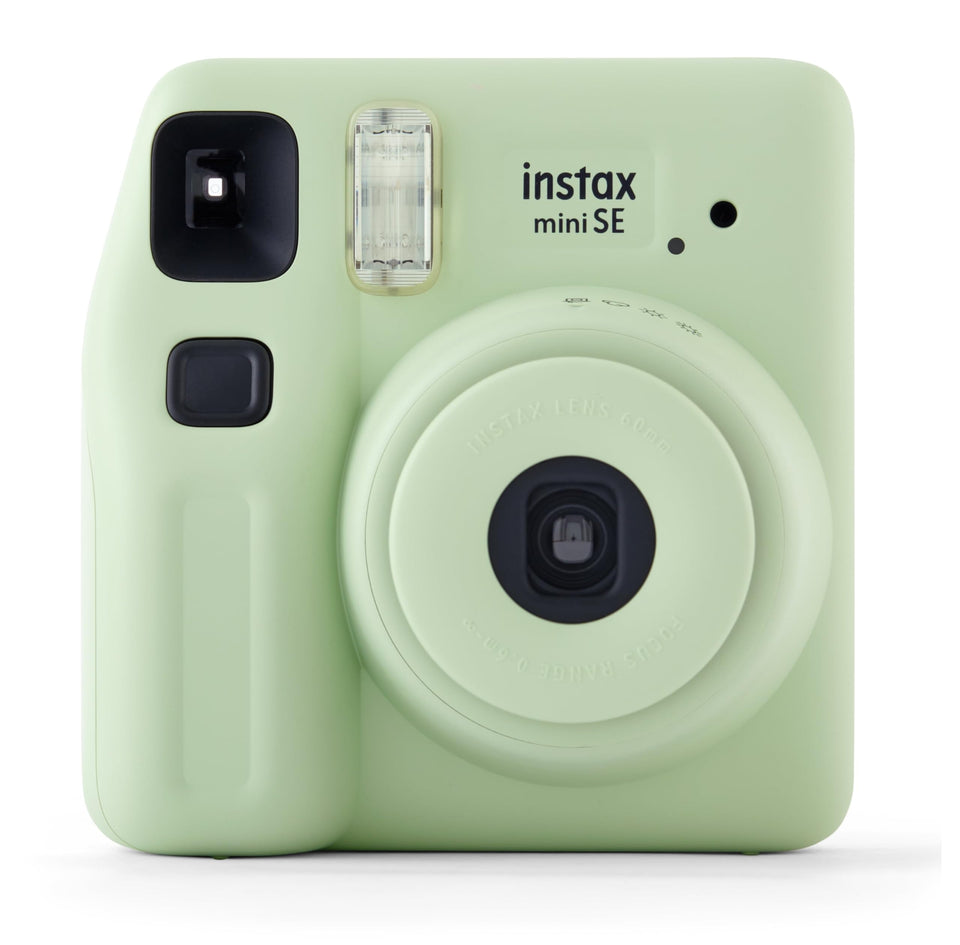 Fujifilm Instax Mini SE in green, front view, compact instant camera for quick memories