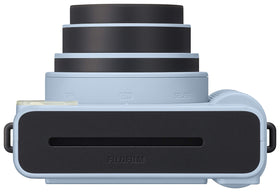 Fujifilm Instax Square SQ1 selfie-mirror aids framing