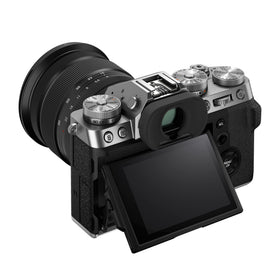 Electronic viewfinder and tilting LCD on X-T5 for versatile framing.