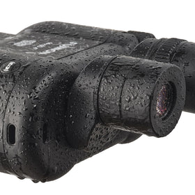 Fujinon TS-X1440 40mm objective lens boosts light gathering for low-light scenes.