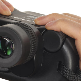 Fujinon TS-X1440 easy-to-access diopter and power switches.