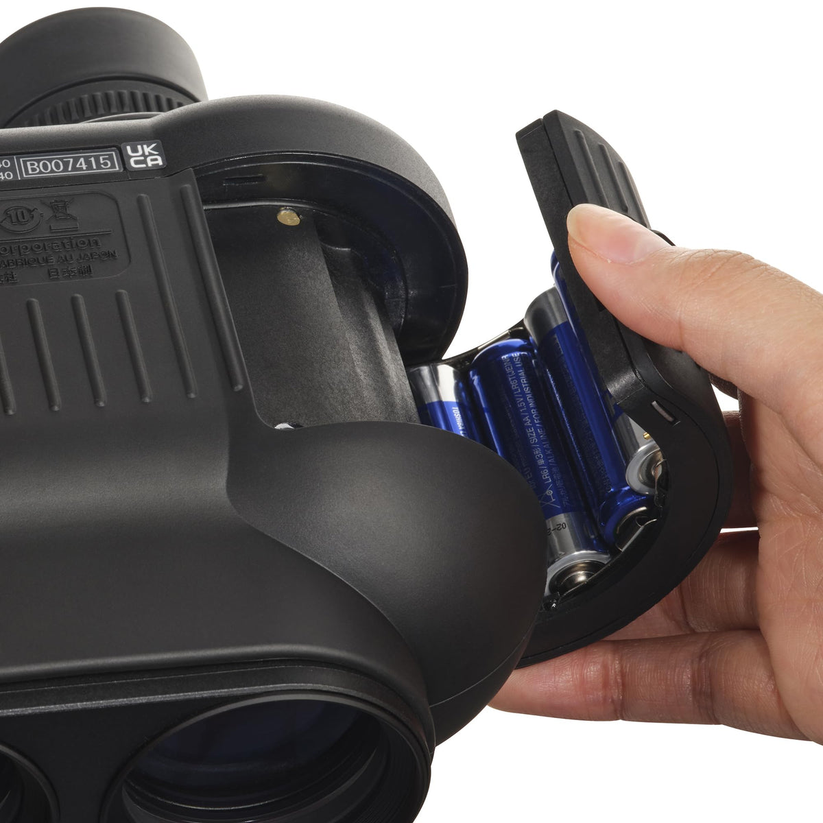 Fujinon TS-X1440 enables edge-to-edge sharpness for details.