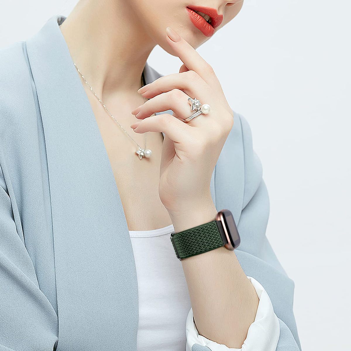 Fuleda lightweight wristband improves airflow and coolness