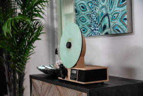 Fuse Wrap vinyl rotation at 33/45/78 RPM for classic playback