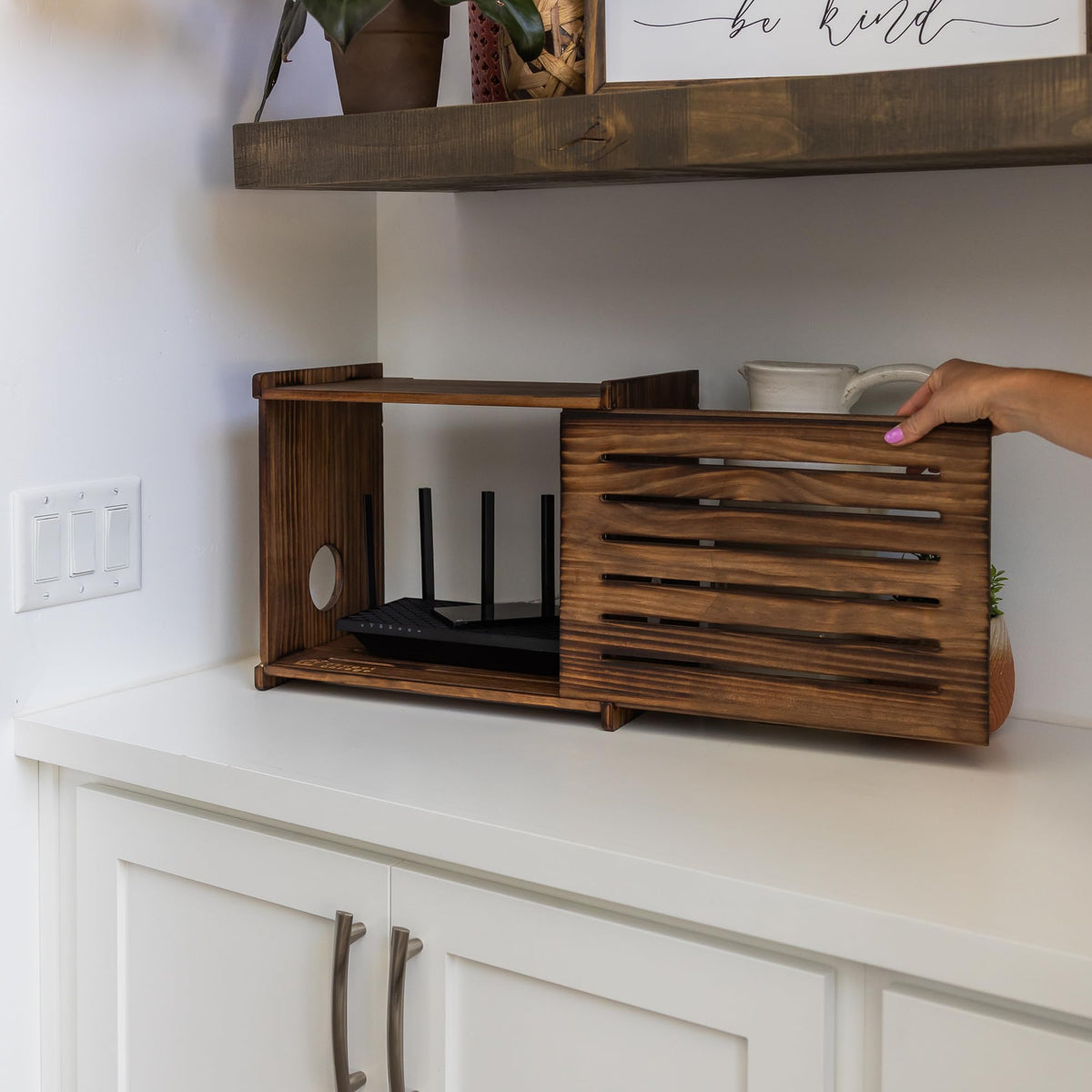 Gadget Garage installation template and hardware simplifying mount