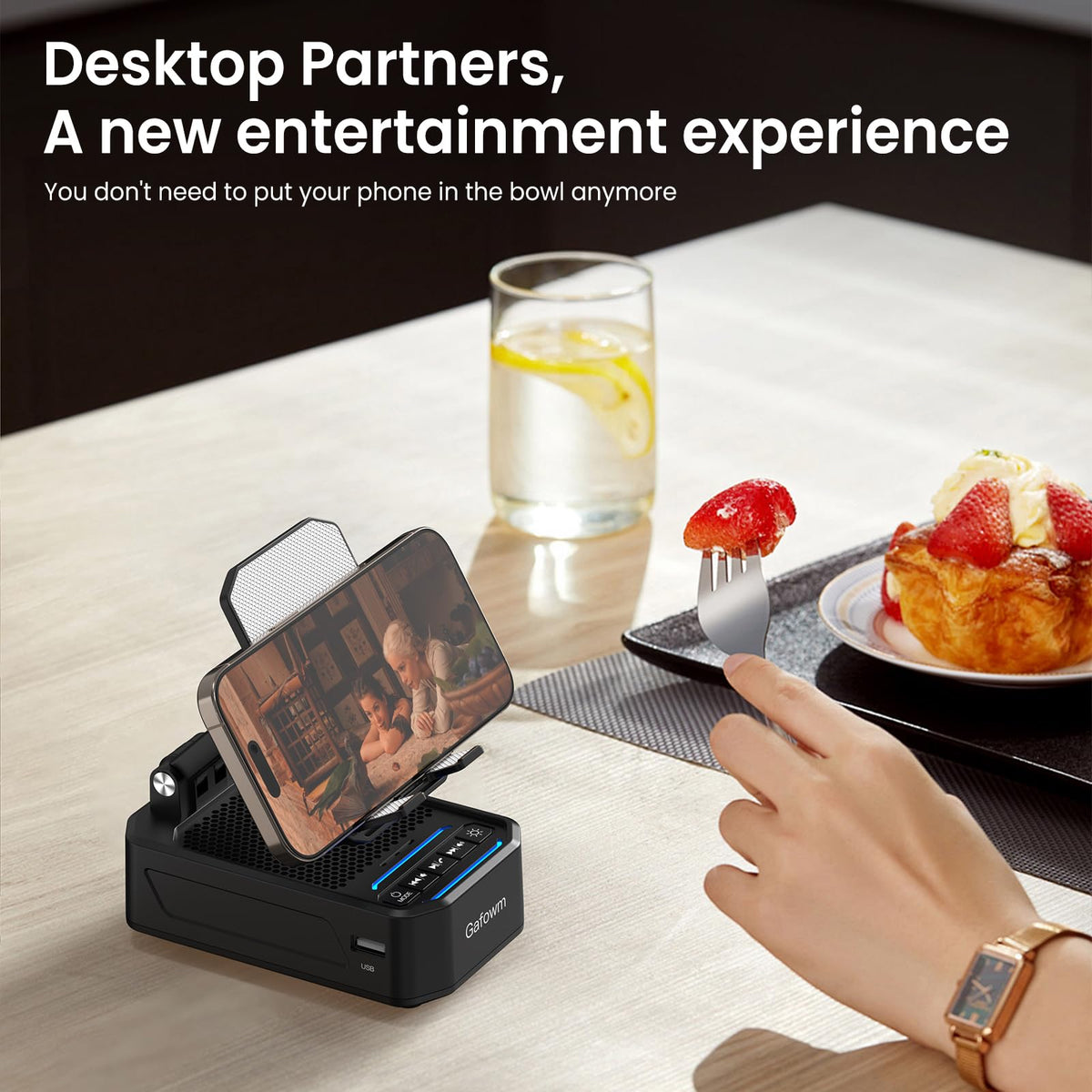 Gafowm back view with USB port and 2000mAh battery for emergency charging