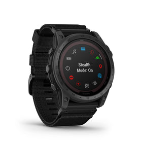 Garmin tactix 7 Pro Edition LED flashlight aids tasks in low light.