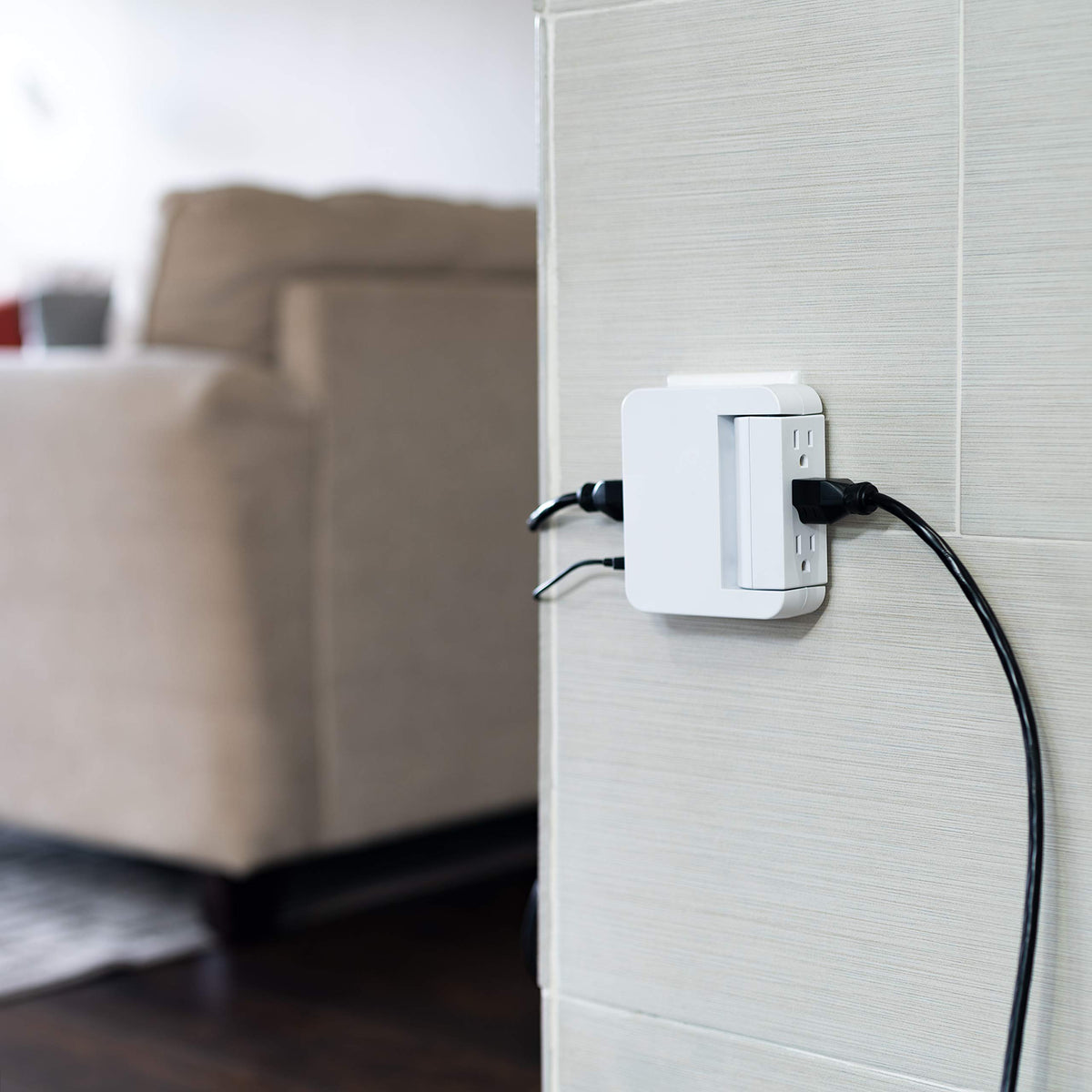Side-access outlets plus a 90-degree swivel save desk space.
