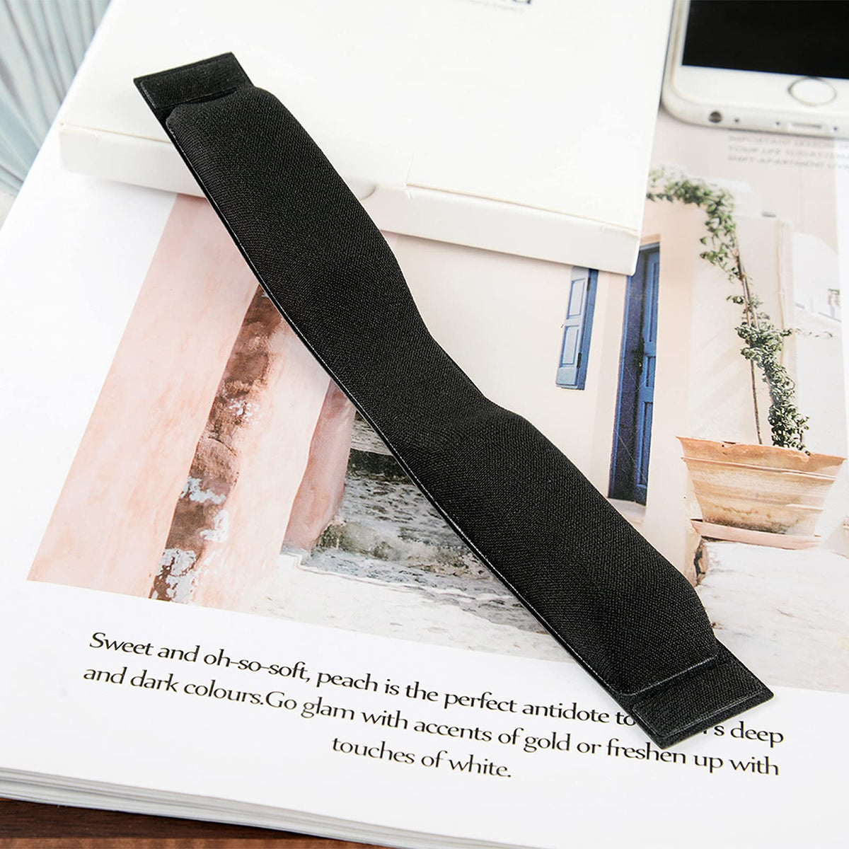 GEEKRIA stitching and edge detail of headband pad showing durable construction