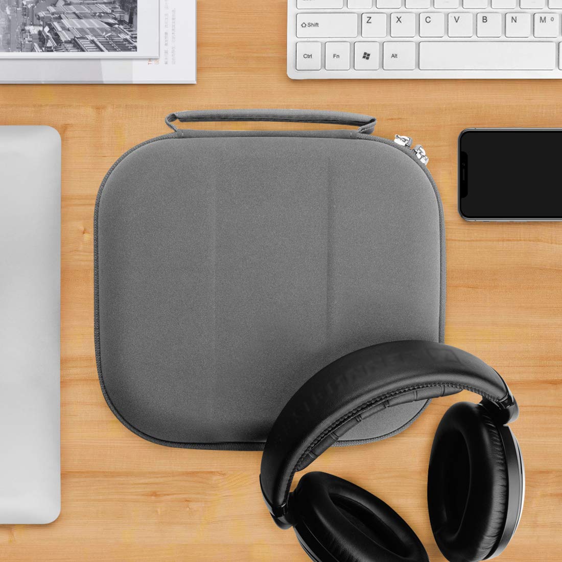 GEEKRIA Shield case secure zipper closure keeps gear safe