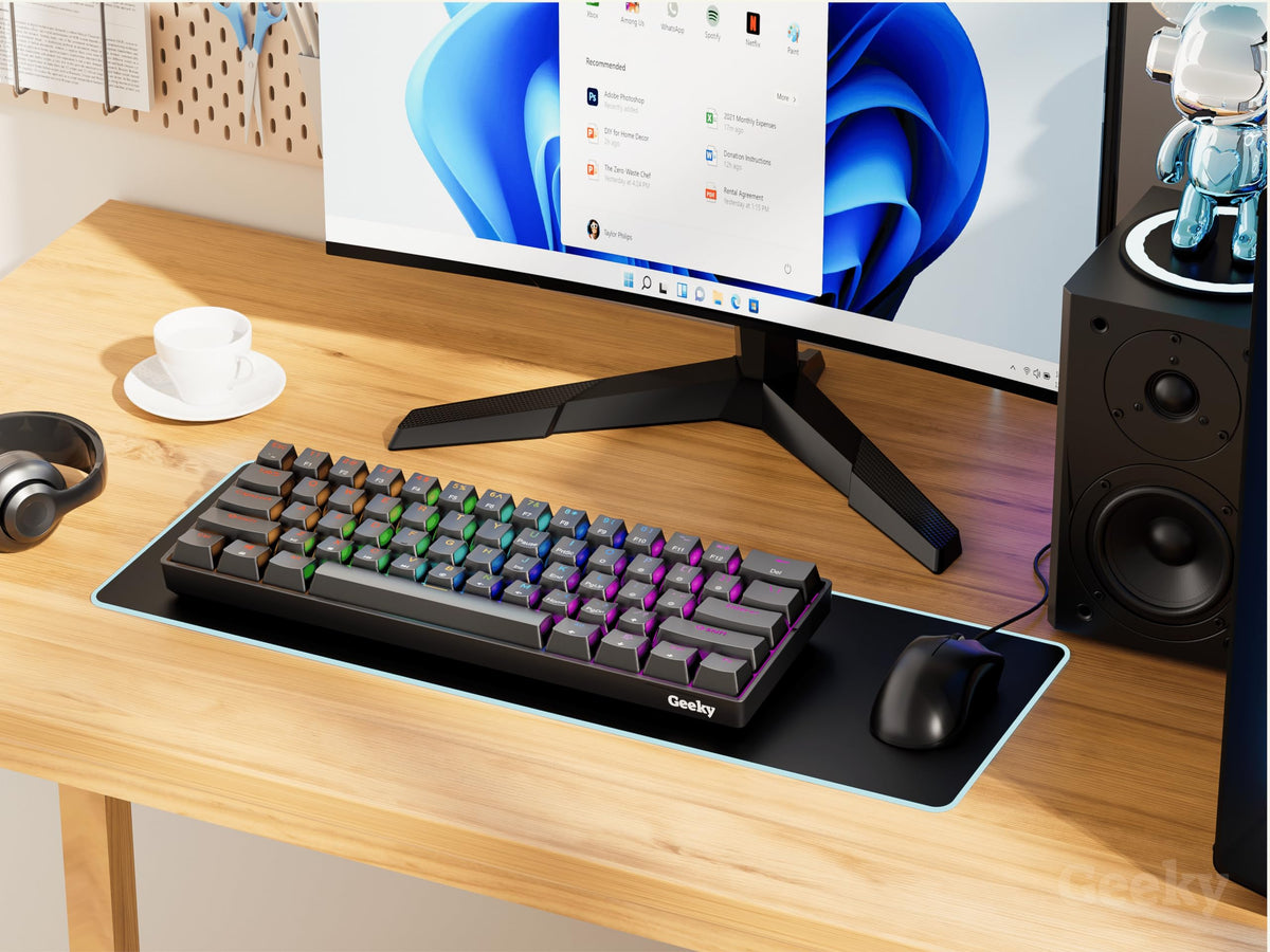 Geeks GK61 SE linear speed yellow switches enable fast, responsive actuation