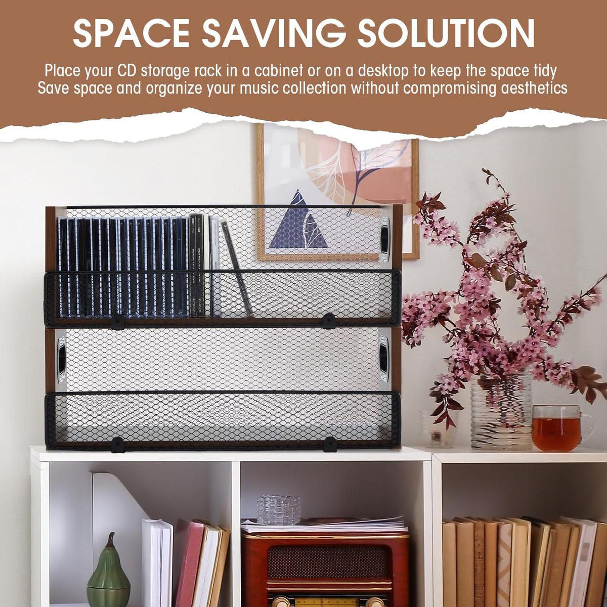 Geelin rack beside a hand showing size and fitting convenience benefit