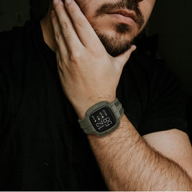 GELISHI raised bezel protection keeps the Versa 2 screen safe.