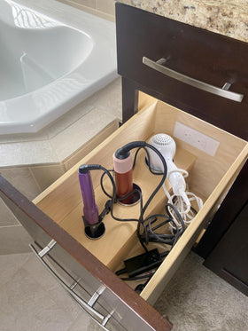 Generic adjustable-fit design accommodates 1/2-inch and 5/8-inch drawer box thickness.