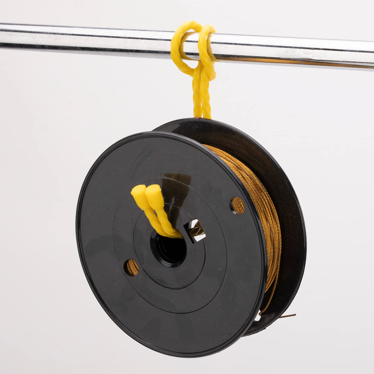 Gesipor 24 inch ties help manage long cables in workshops