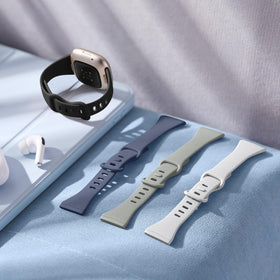 Getino Sense slim band in black pairs with any gear.