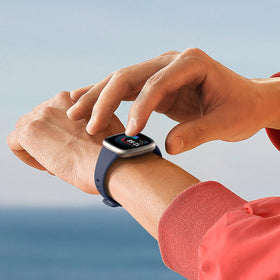 Getino Sense 2 slim band in pinegreen worn during workout