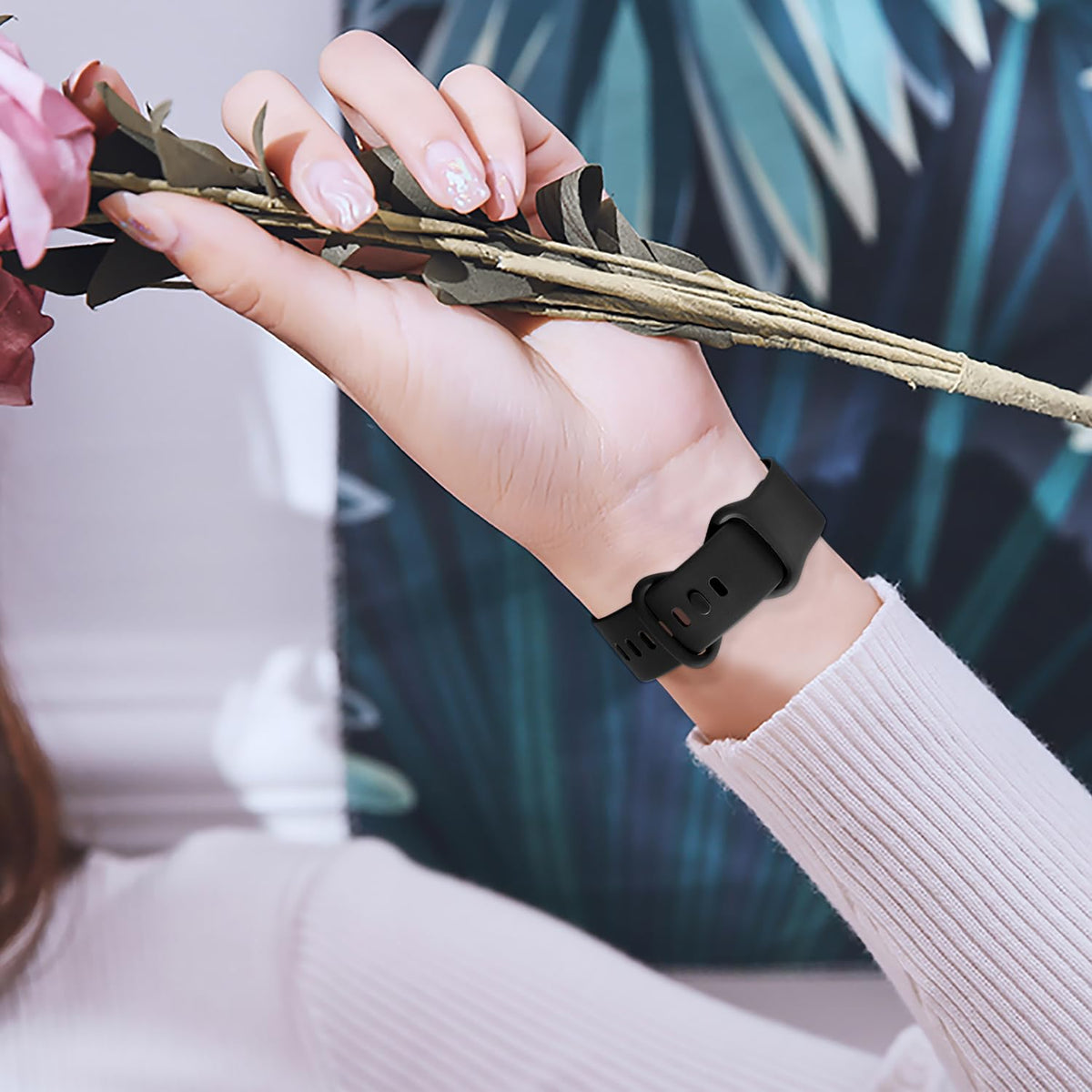 Getino Versa band black, easy swap with reliable pin-and-tuck closure.