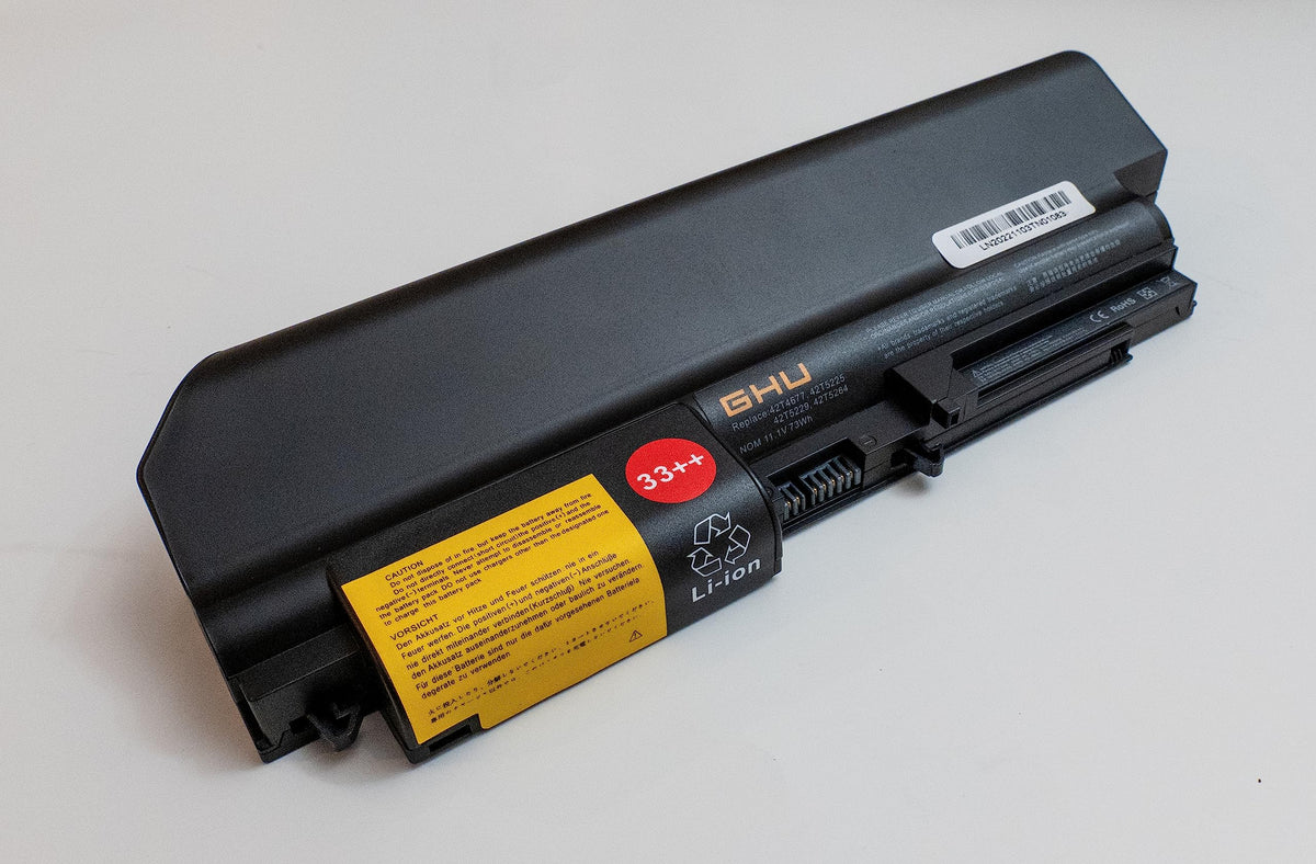 GHU close-up of battery connector demonstrating secure contact and plug-and-play compatibility with ThinkPad