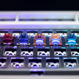 GK GAMAKAY switches mounted on plate illustrating 5-pin stability advantage