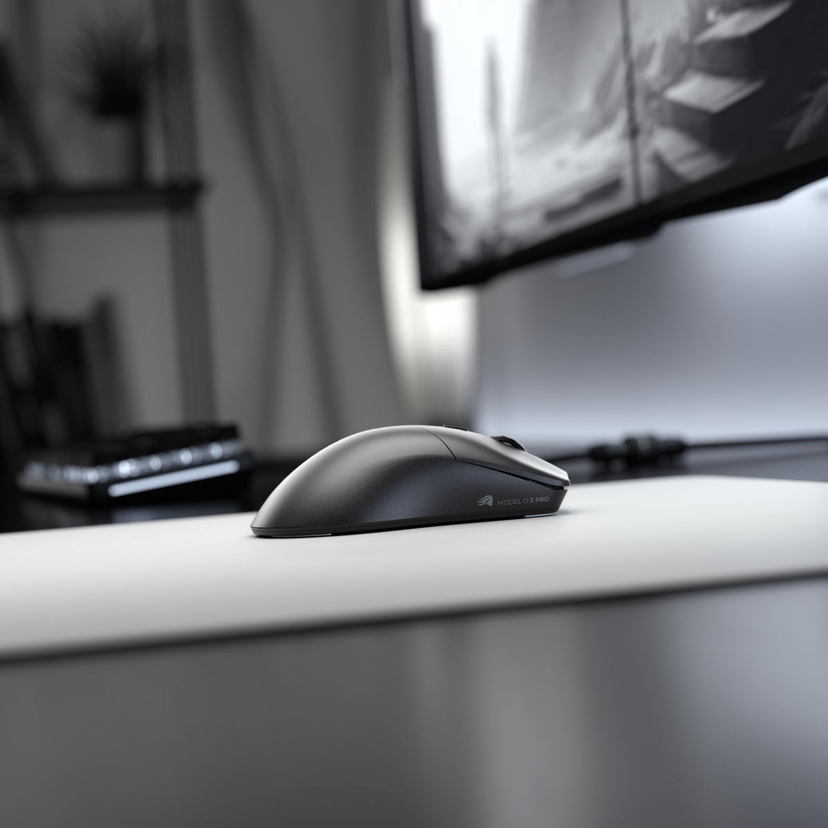 GLORIOUS Model O 2 Pro USB-C charging for power during play
