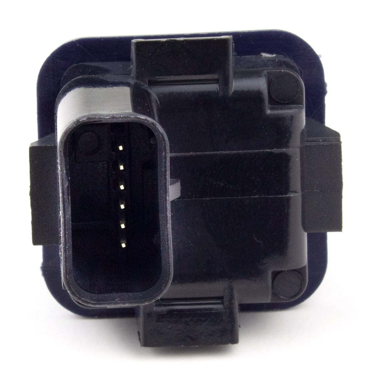 GlymXia camera lens with 160-degree view captures a wide reversing area.