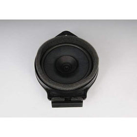 GM Genuine Parts 25943916 front door speaker close-up ideal for restoring audio clarity