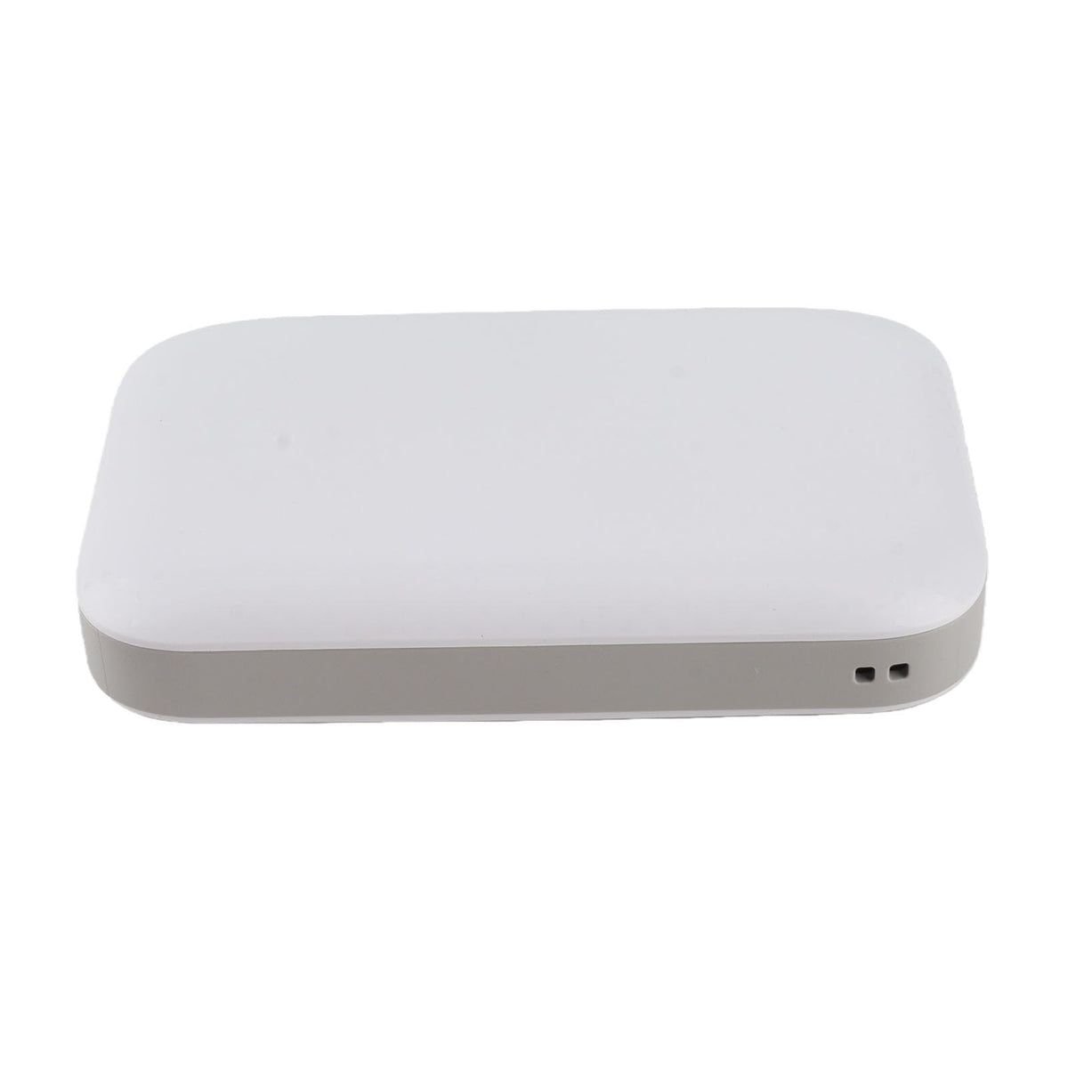 GOWENIC used in a cafe with laptop, supporting remote work and reliable connectivity
