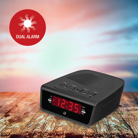 GPX C224B dual alarm clock display, easy setup and quick access.