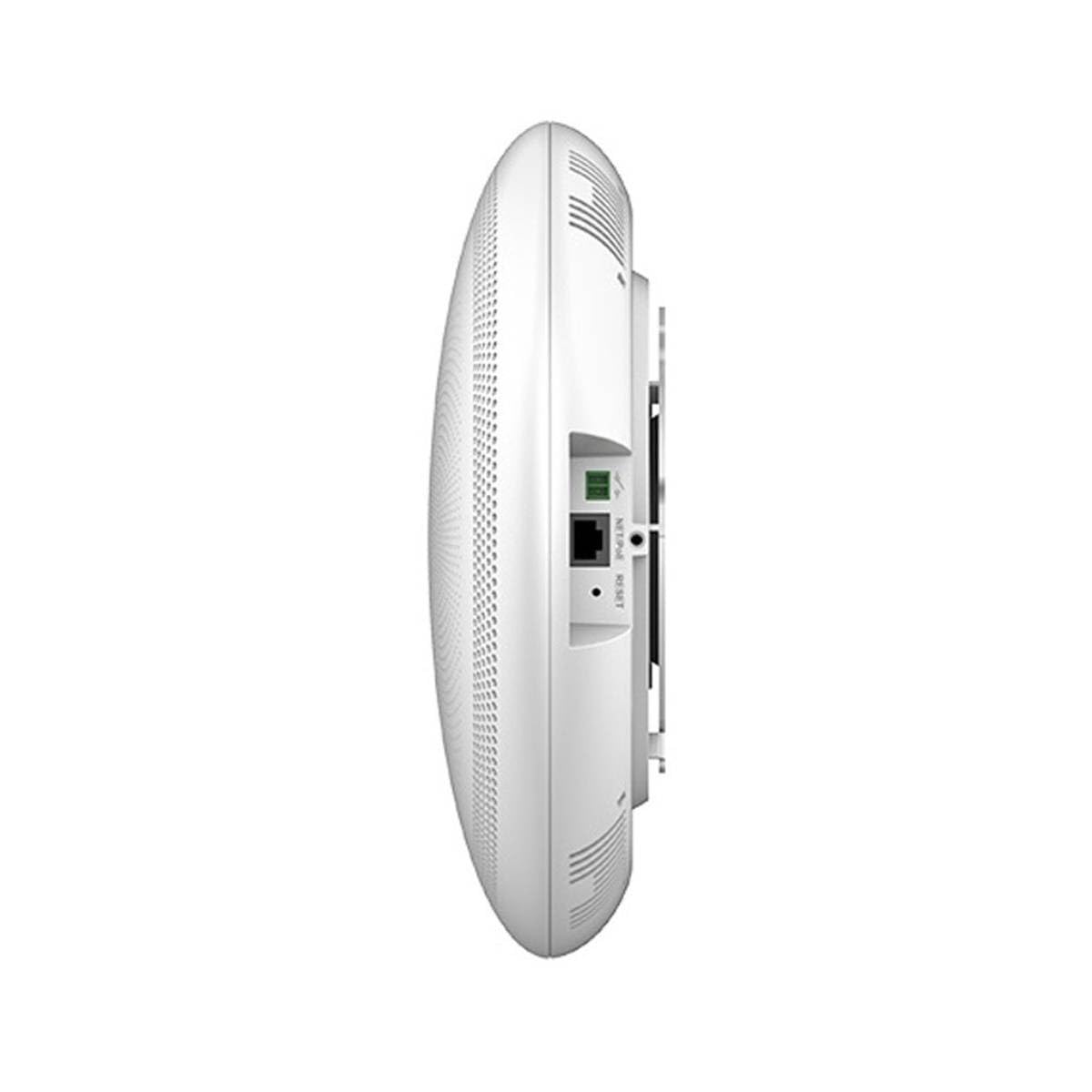 Grandstream GSC3516 15W audio output provides room coverage.