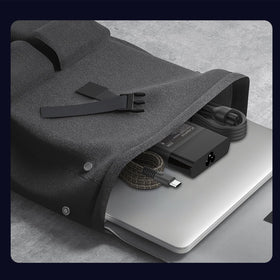 Hadepa durable cable and casing indicating rugged daily travel readiness