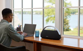 Harman Kardon Go + Play 3 aluminum handle for easy transport