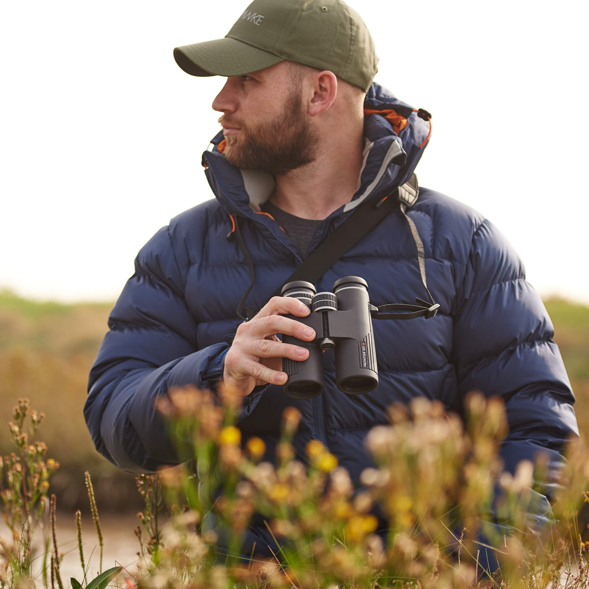Hawke Frontier ED X 8x42 eyecups illustrate adjustable comfort.