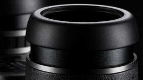 Hawke Frontier HDX 10x42 binoculars close focus at 2.5 m for nearby subjects