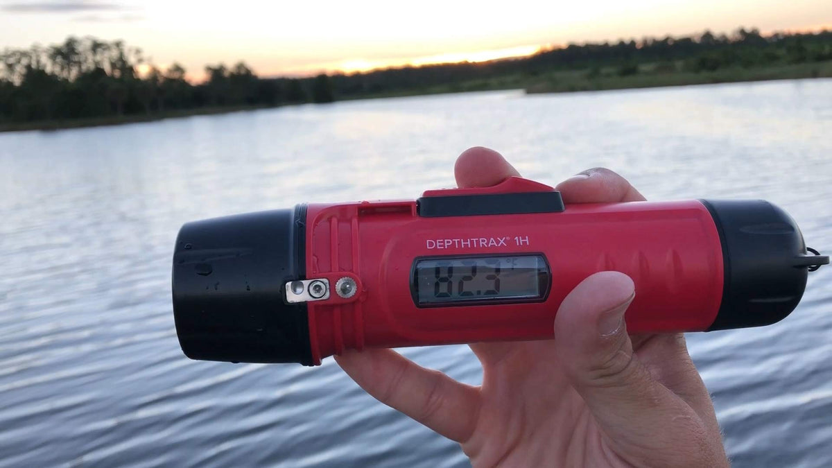 HawkEye DepthTrax 1H handheld design highlighted for easy use