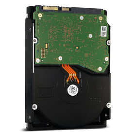 HelioSeal WD Ultrastar 14TB label view for capacity and firmware info.