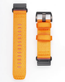 HEMSUT Fenix 3 26mm band with straight design for stability.