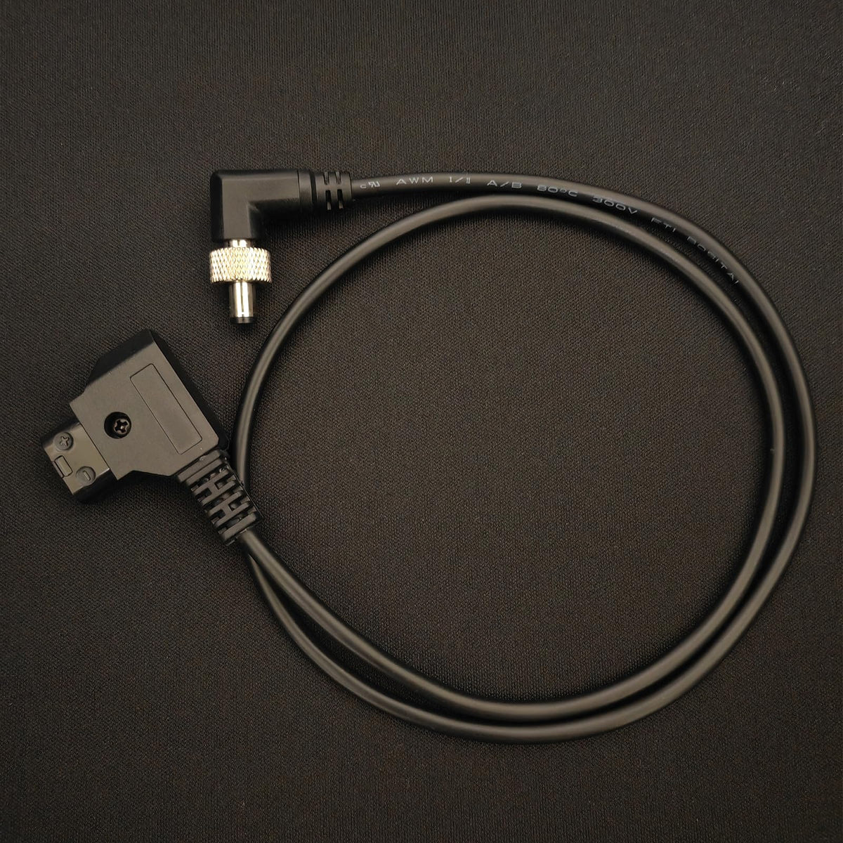 HENGYONGTA cable beside ruler shows 60cm length for manageable reach